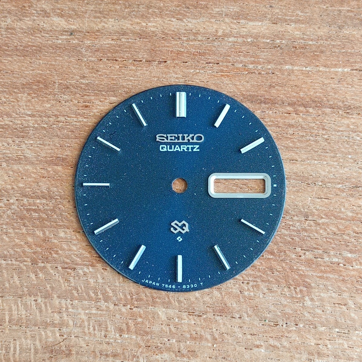 Seiko Quartz R. 7546-8300 DIAL Day-Date Dial Vintage USED Broken Feet