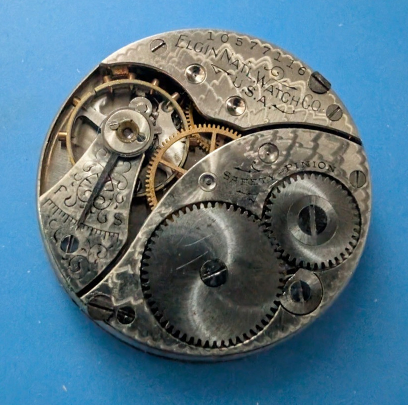 VINTAGE 0 SIZE ELGIN GRADE 269 HUNTING POCKET WATCH MOVEMENT NOT RUNNING