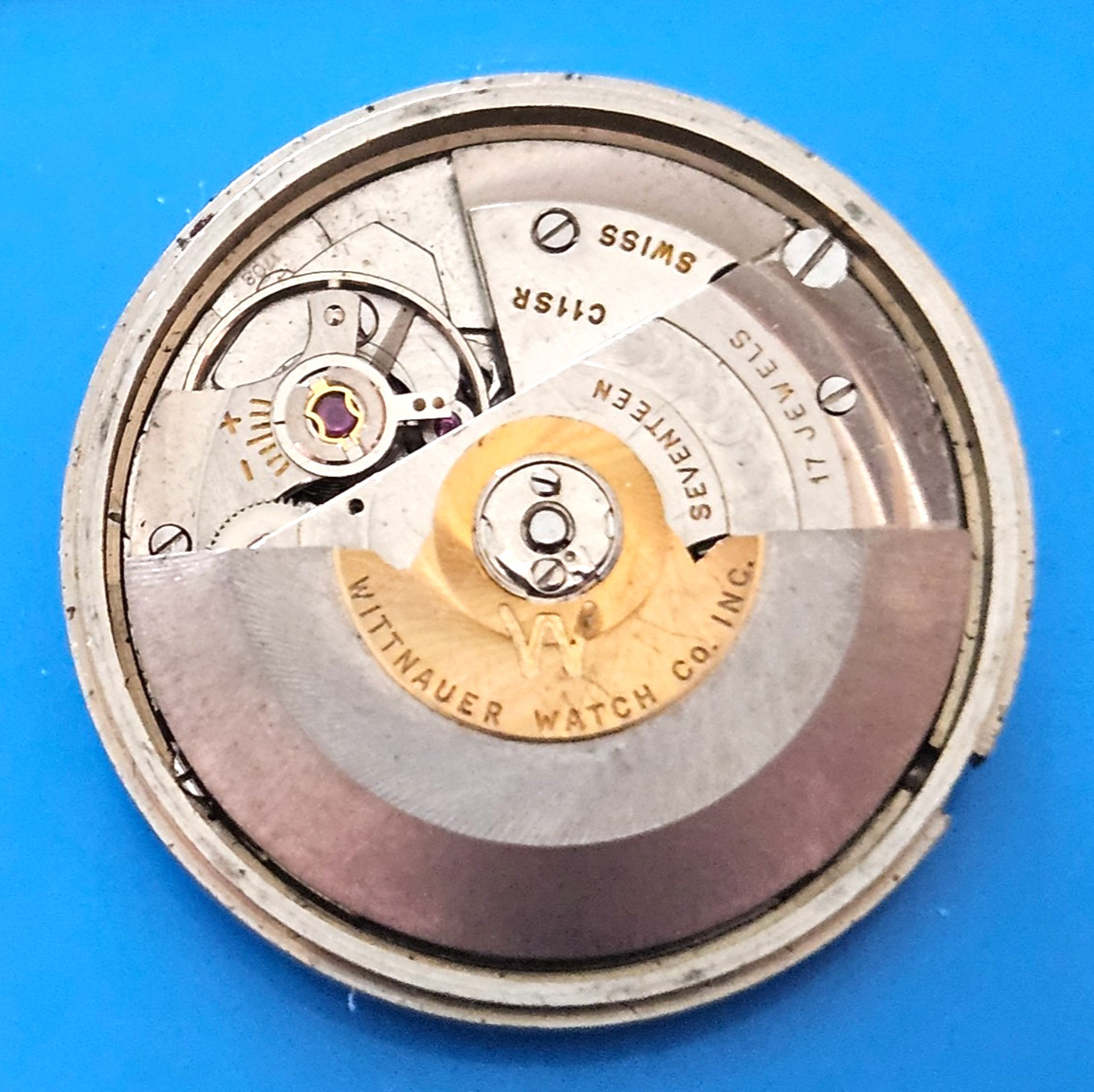 WITTNAUER C11SR 17J Watch Movement (REMOVED FROM GOLD CASE/BALANCE RUNS) lot26