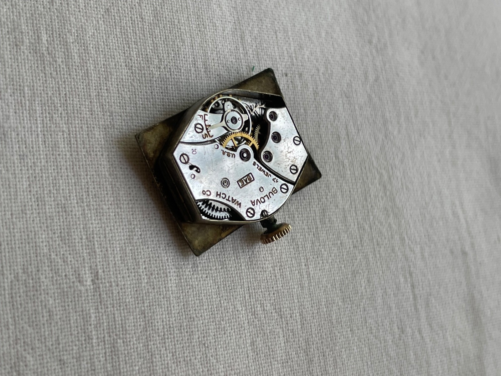 Bulova 8AE – movement for mens watch RUNS, lot0408