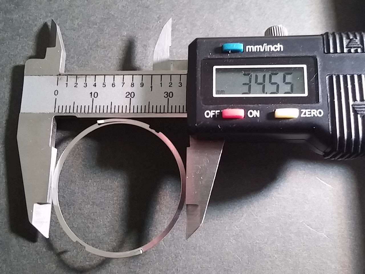 Bezel Click to fit Tag 34.5mm-34.60mm diameter