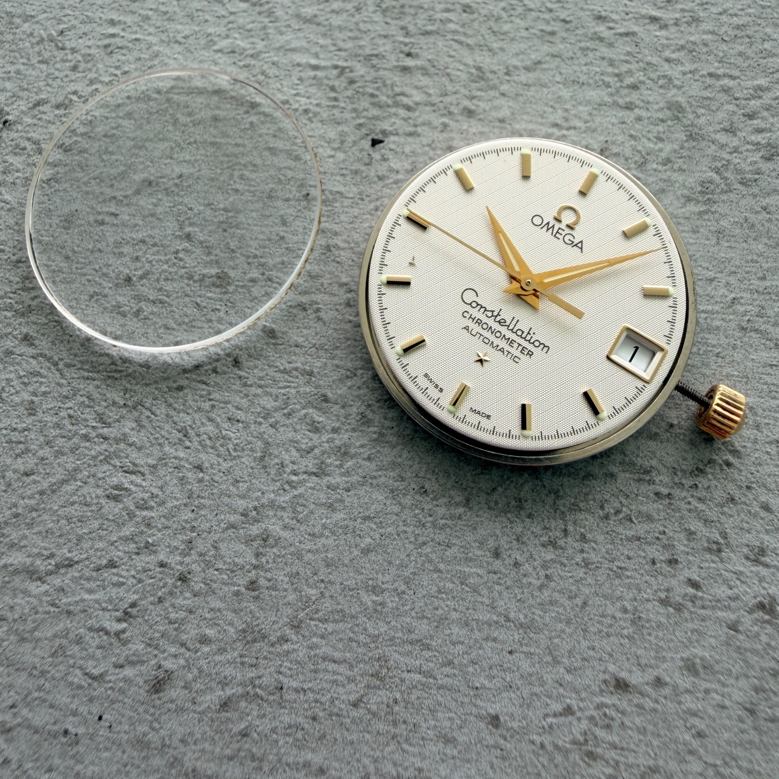 Omega Movement with Dial + Crystal + Hands + Crown – working – Calibre 1120