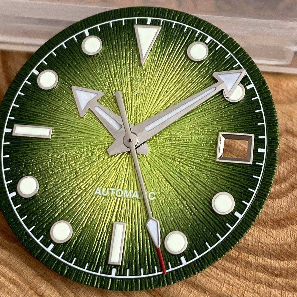 29mm Fashion Textured Watch Dial Sunburst Fit Miyota8215 DG2813 PT5000 ETA2824