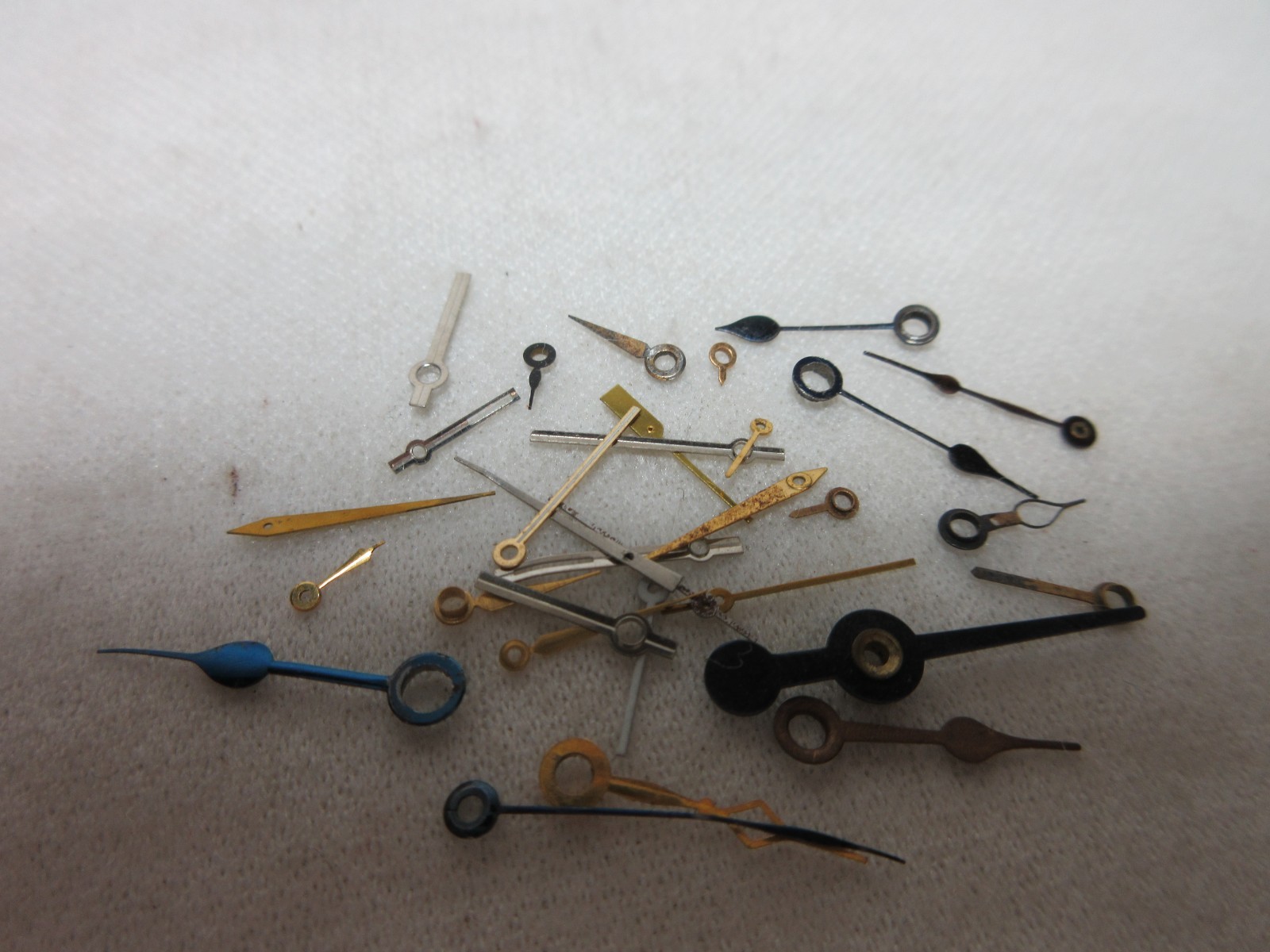LOT OF 30 WATCH HANDS WATCHMAKER PARTS ASSORTED LOT POCKET / WRIST WATCH