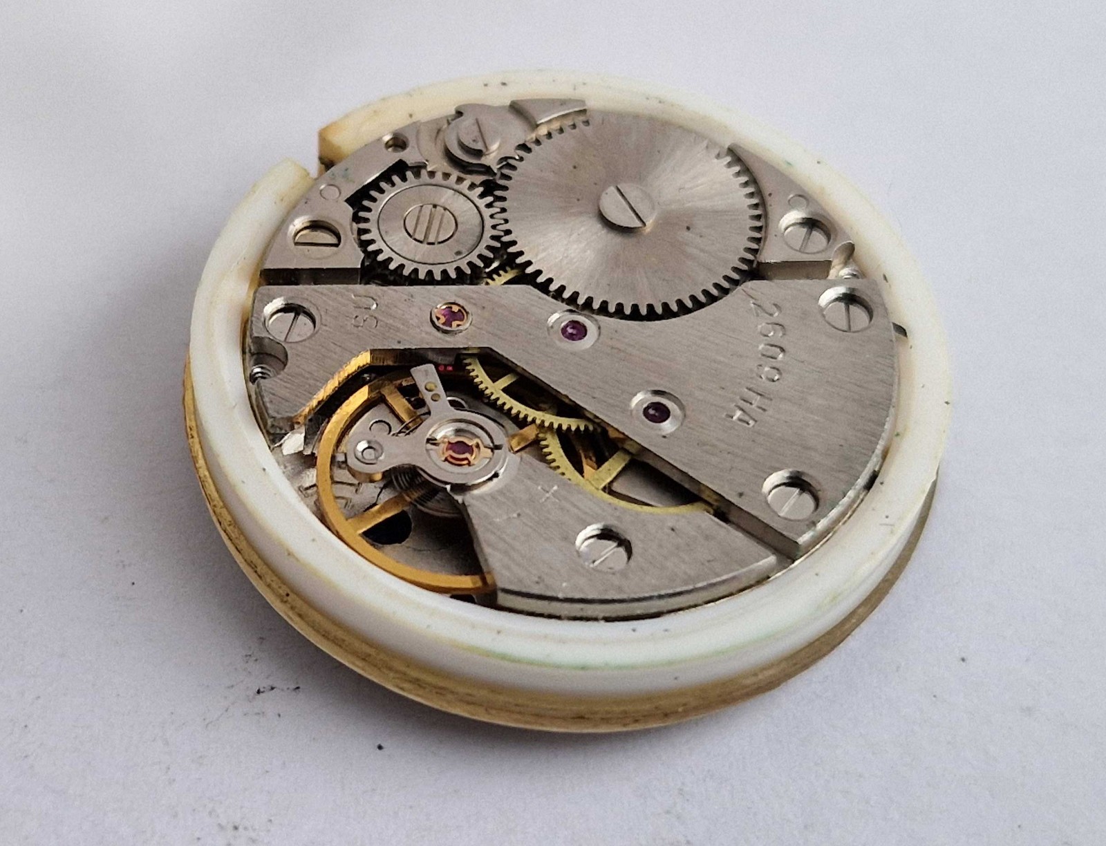 RAKETA Wrist Watch Movement. 19 Jewels. Cal 2609.NP PARTS REPAIR