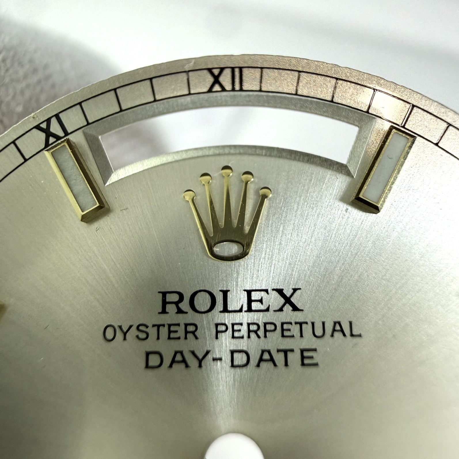 Rolex Day Date Dial 118238 Champagne Dial Super-Luminova – Original