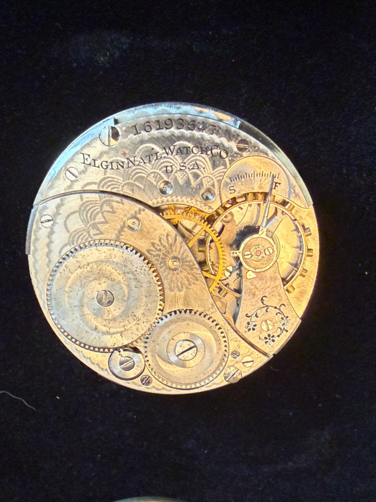 For Projects: Lot of 14, Pocket Watch Movements. Waltham, Elgin, Balances R Free