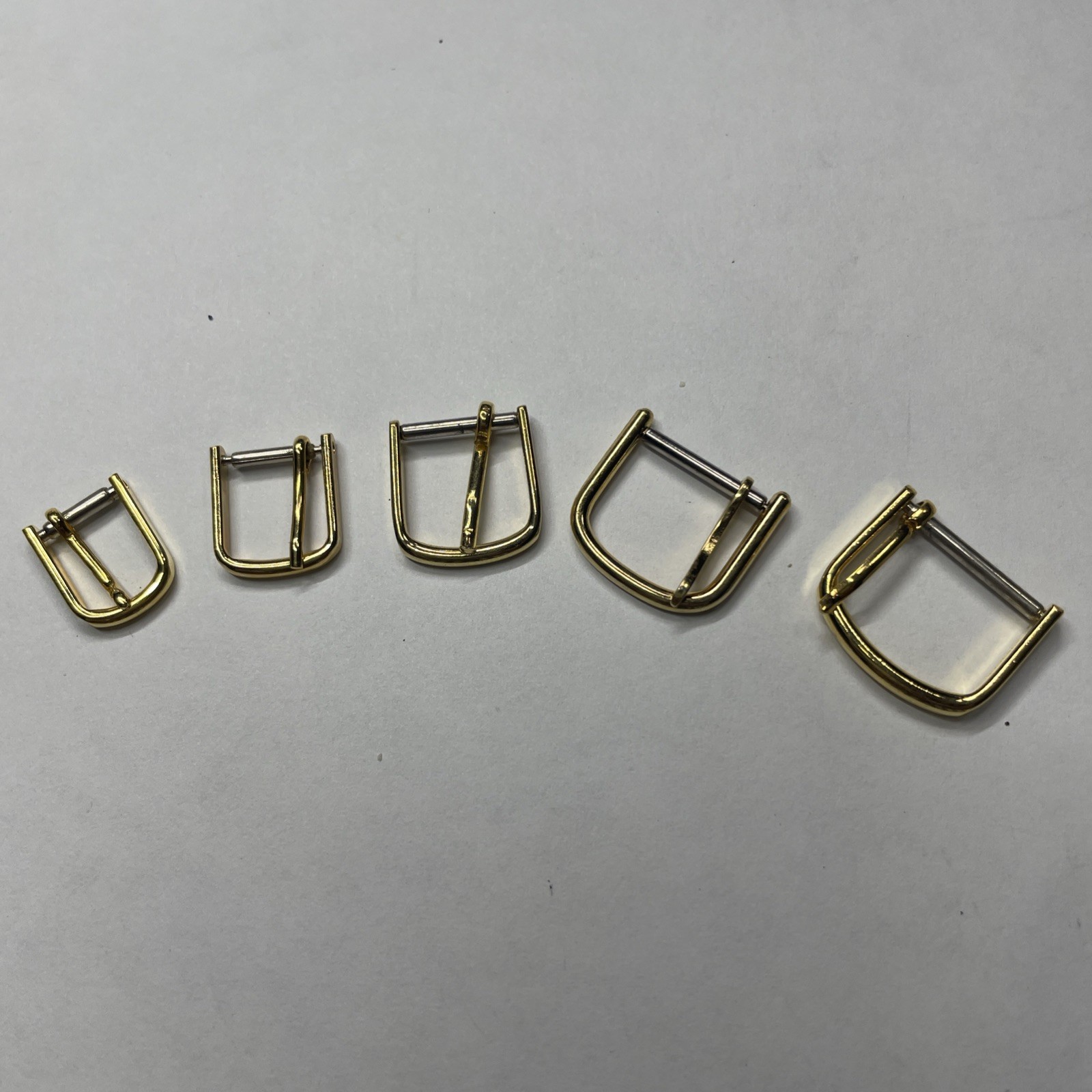 Rounded shape yellow gold-plated watch band buckle 8-16mm