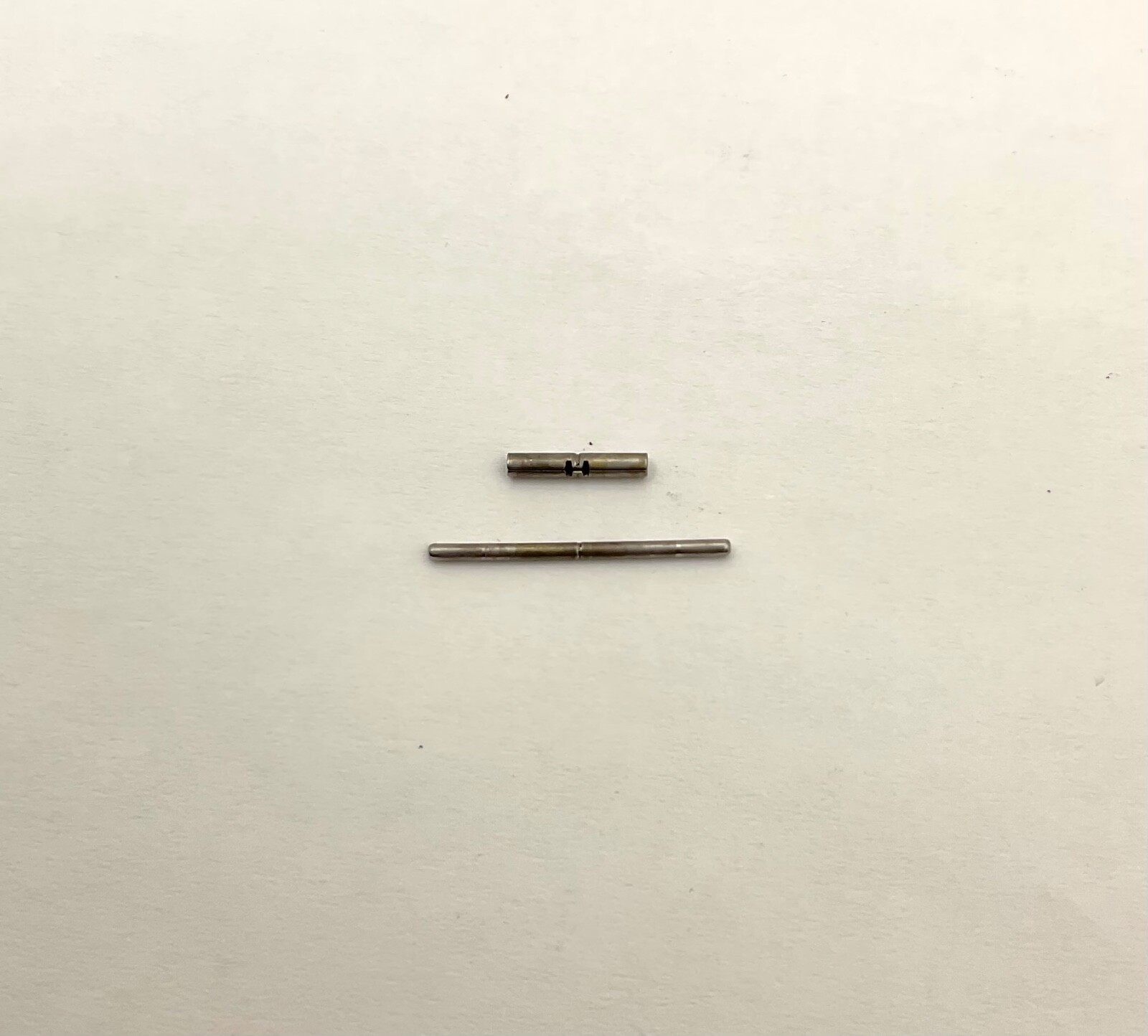 Bulova Model 98B180 Caseback C9601036 Pin and Tube for Link
