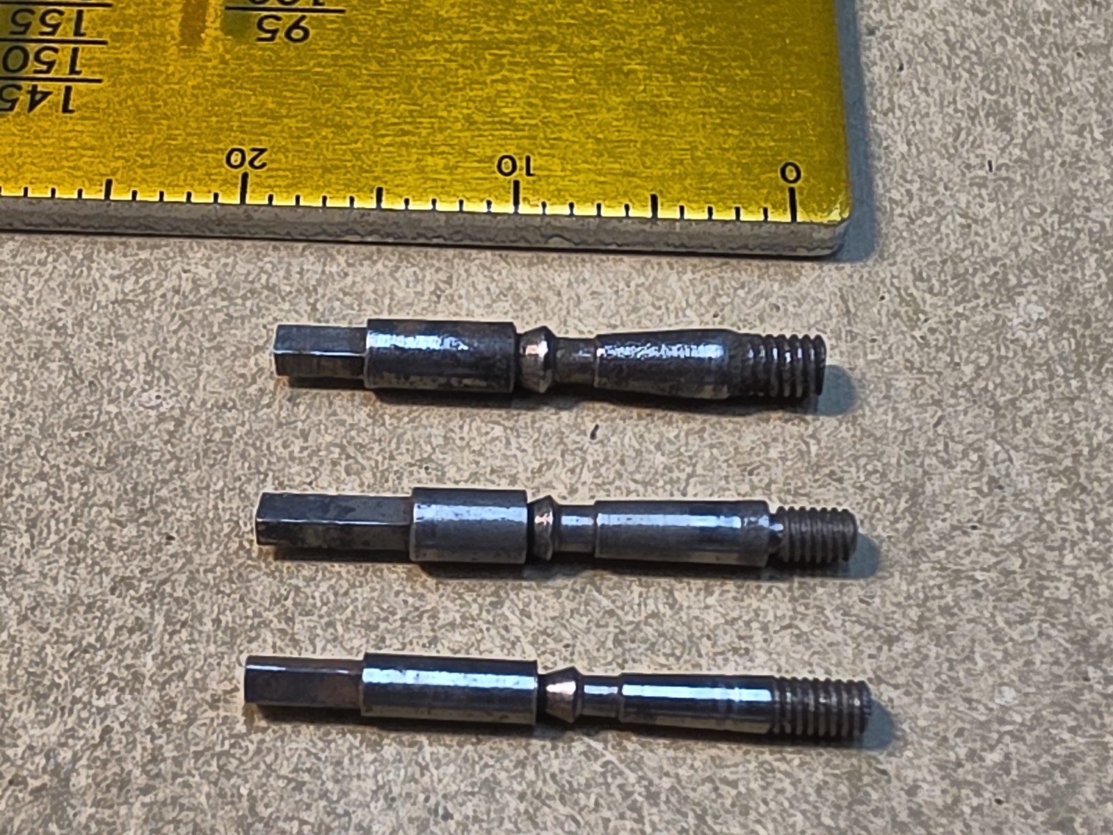 Lot Of 4 Mixed American Pocket Watch Stems With 18s Squares Parts Spares