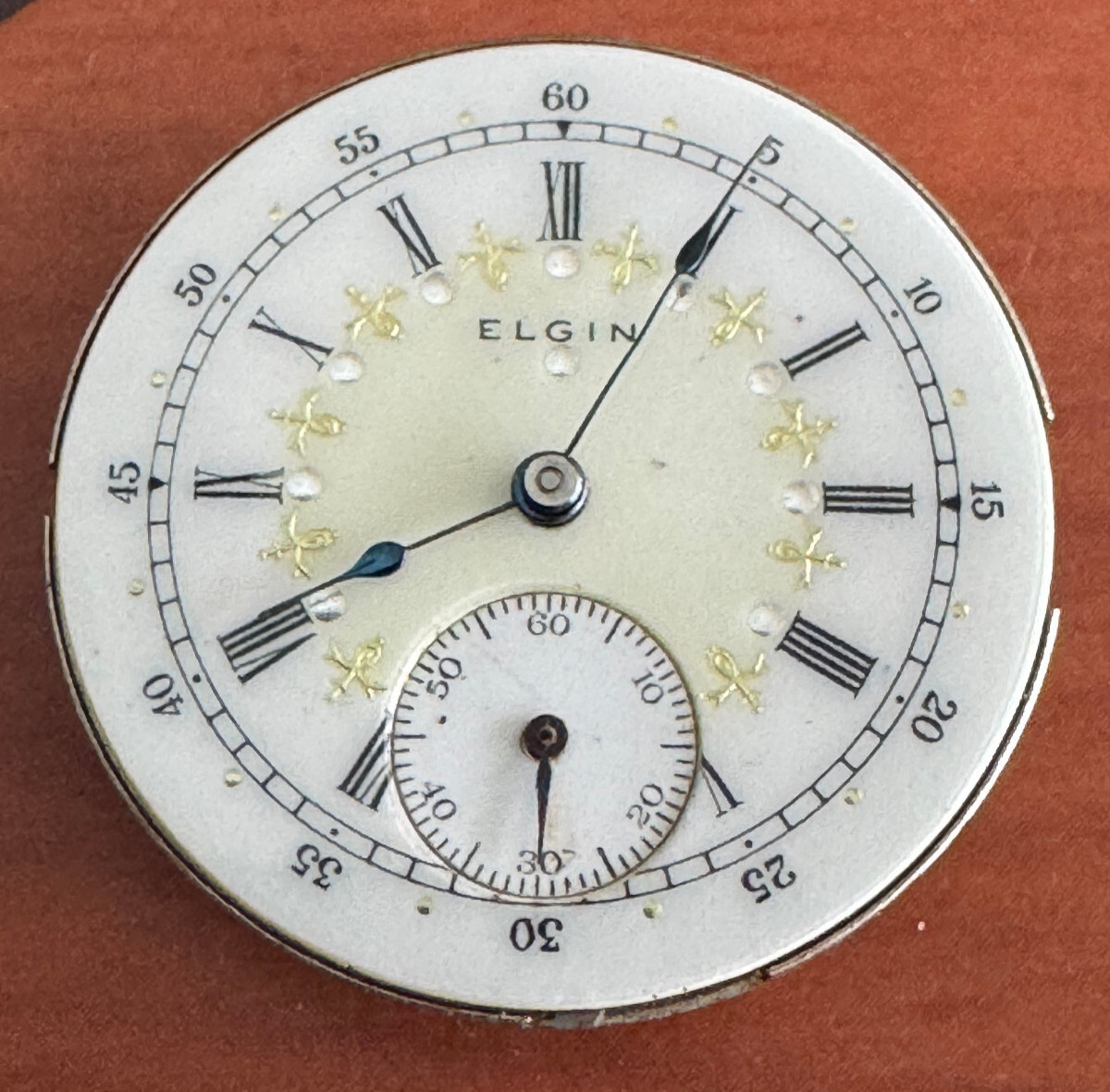 VINTAGE 0 SIZE ELGIN POCKET WATCH MOVEMENT GR. 320 FANCY DIAL KEEPING TIME