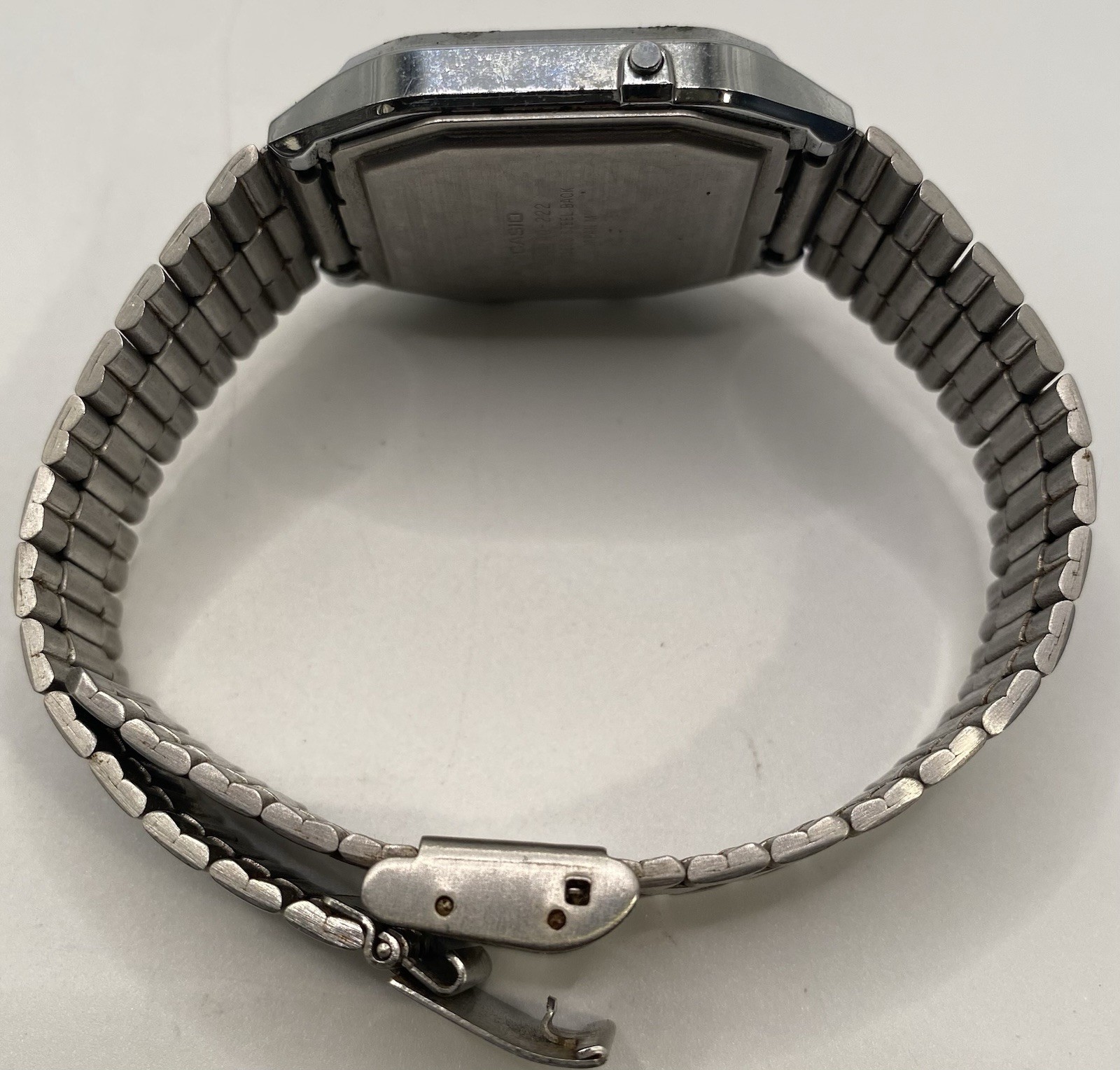 Casio 308 AQ-222 SS Quartz Vintage Men’s Watch For Parts See Description