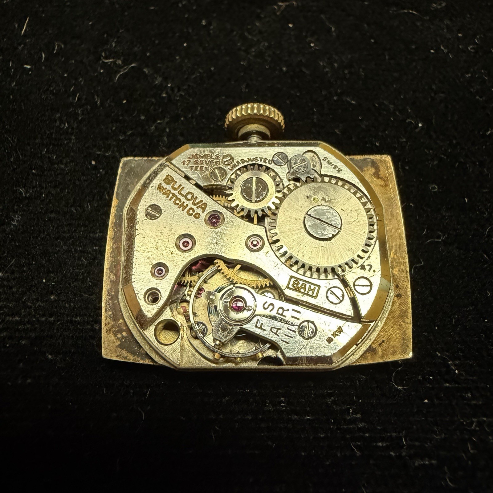 BULOVA CAL. 8AH 17j WRIST WATCH MOVEMENT FOR PARTS OR REPAIR