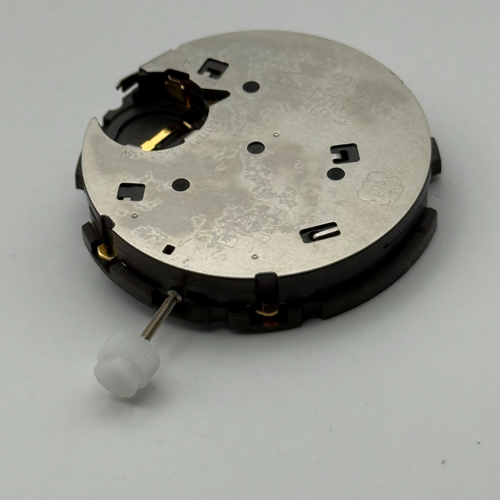 ETA G10.211 Watch Movement Quartz 4 Jewels Swiss Date Parts Untested 31.6mm