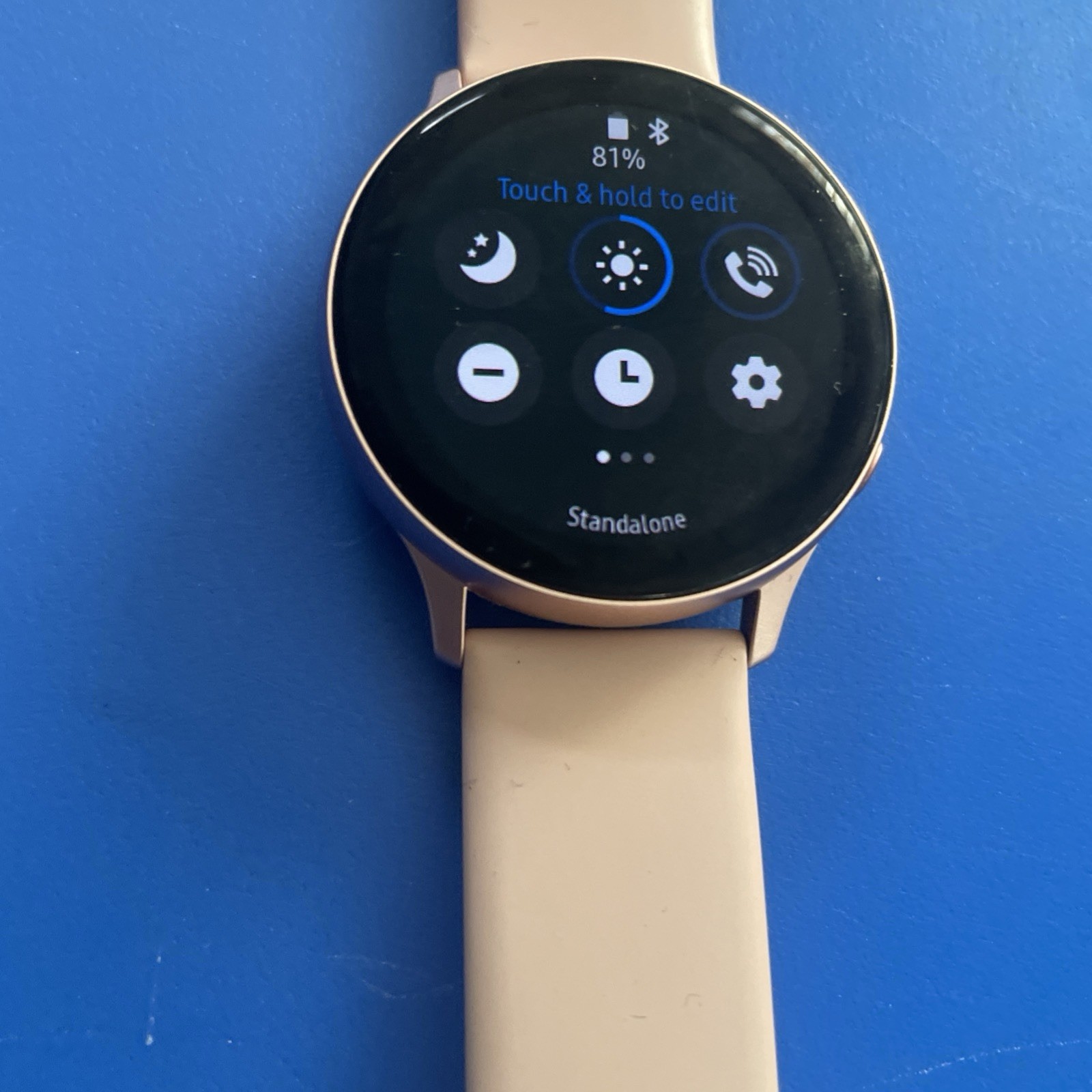 Samsung Galaxy Watch Active 2 Pink and Charger Size S/M – Works