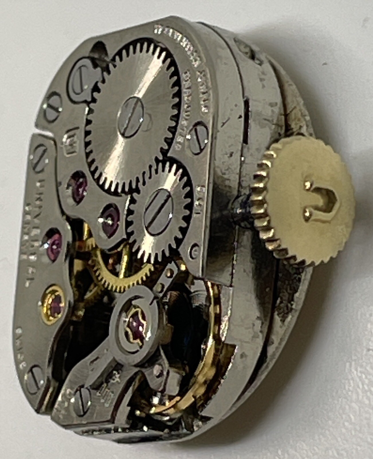 UNIVERSAL GENEVE MOVEMENT Swiss 17 Jewels Runs