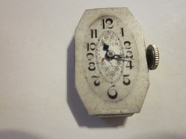 1920’S GRUEN GUILD SWISS MADE 15 JEWELS WRIST WATCH MOVEMENT PARTS OR REPAIR