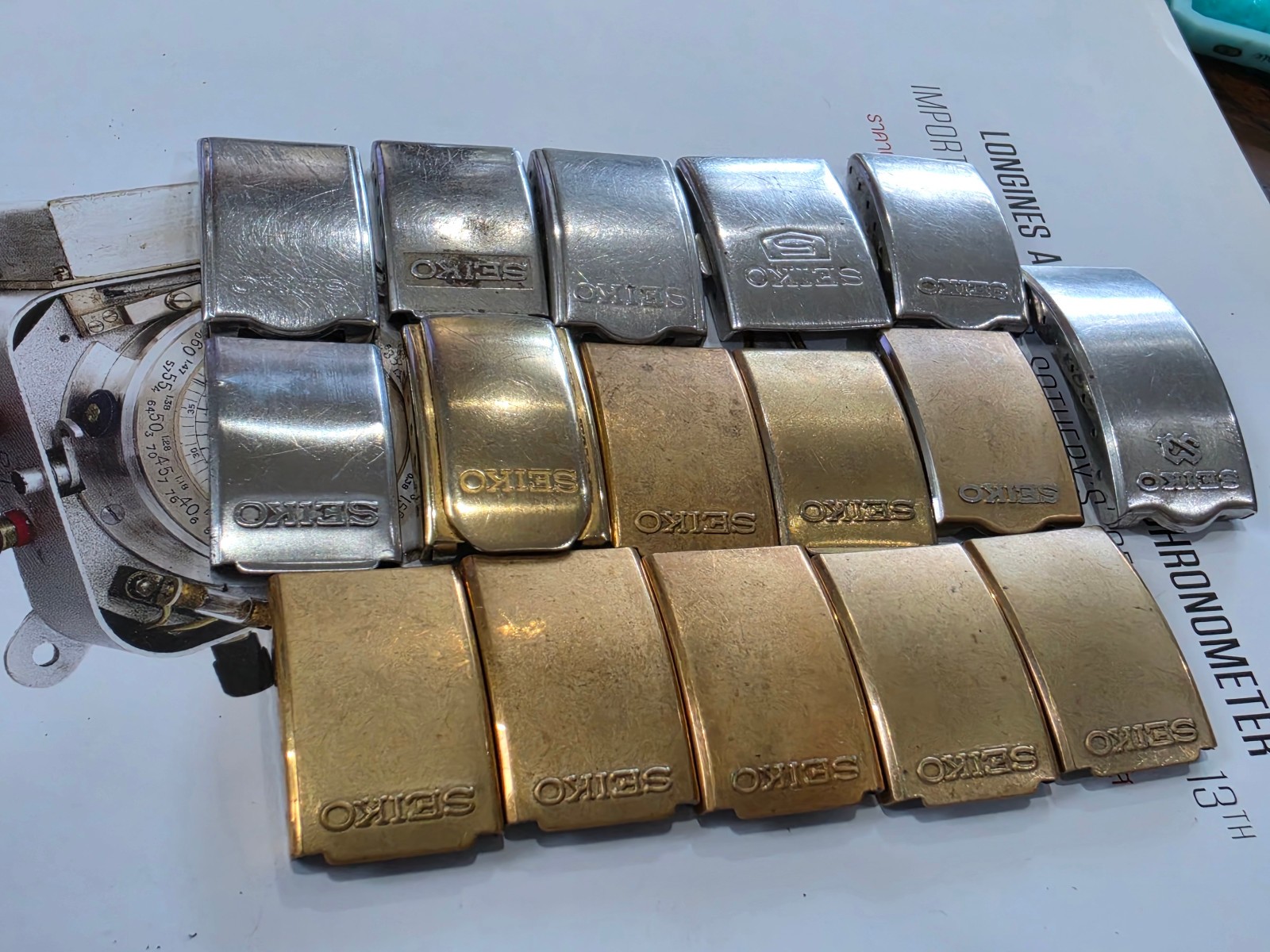 Lot Clasp Vintage Seiko SQ Gold and Silver Stainlesss Steel for parts.
