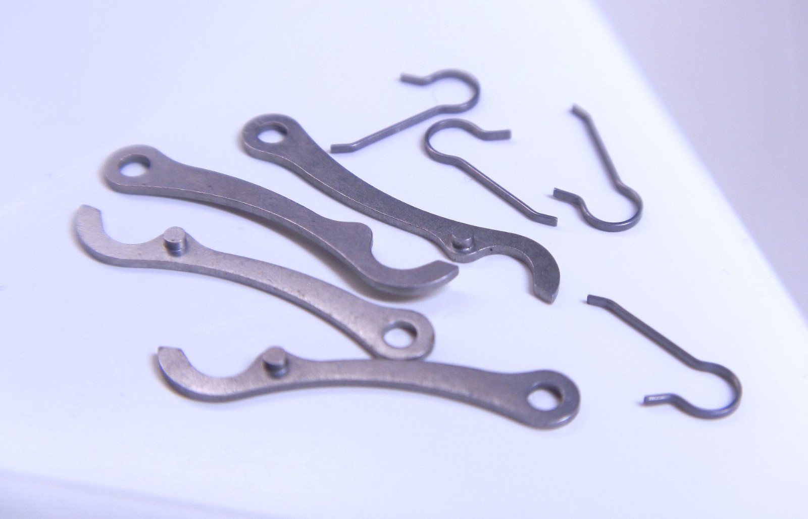 1 NOS Hamilton Watch Co. PW Clutch Lever #678 & Spring #656 for 992B-950B