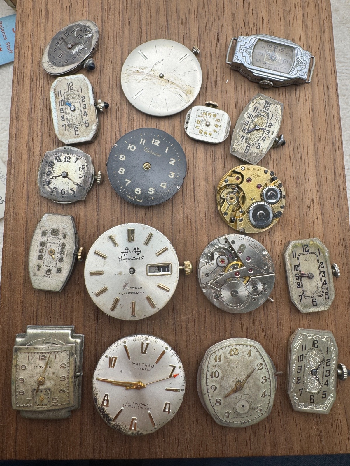 Old wristwatch movements Waltham UT 33, Helbros,Croton f36,Benrus,Tanks,others