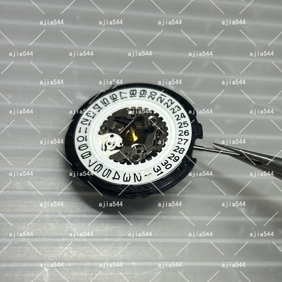 YT62 Watch Movement Japan Kinetic Watch Movement -5M42 White H3 date 1pc