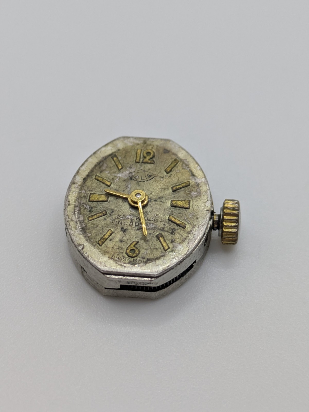 AS 1677 Talis Manual Wind Watch Movement 21 Jewels Swiss Made Untested 15.4mm