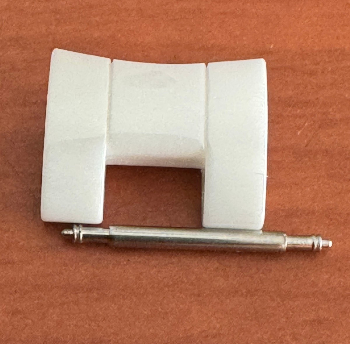 CLEAN MICHELE JETWAY WHITE CERAMIC WATCH BAND END LINK 18MM BETWEEN LUGS
