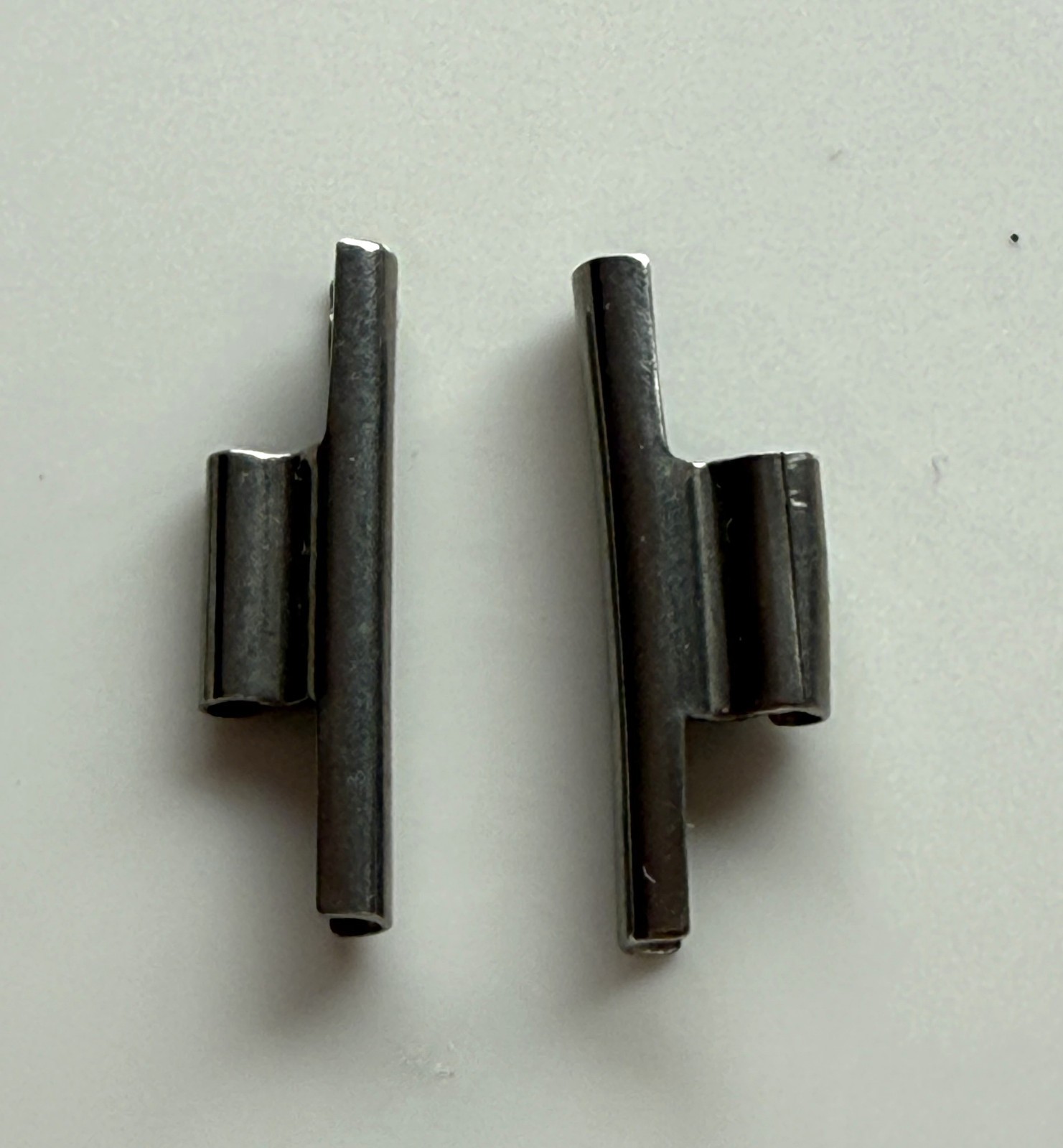 Genuine Rolex 2 Connector – Tube for Curved fitting 18-7 mm Ref 7835 7205 N.O.S