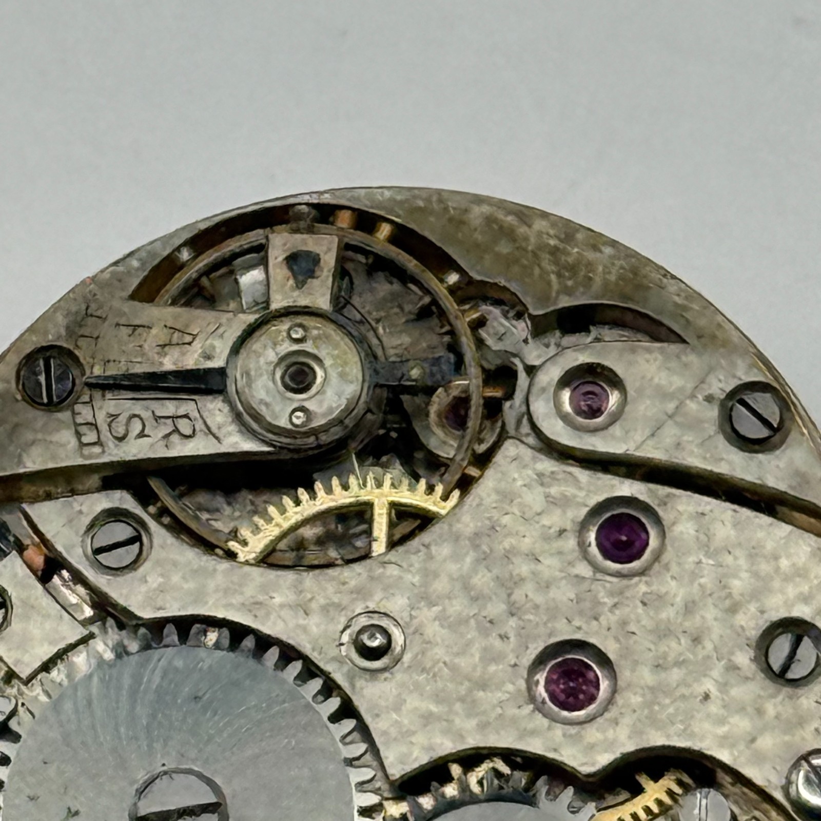 Unidentified Watch Movement Swiss Sub Seconds Manual Wind Parts Repair 24.7mm