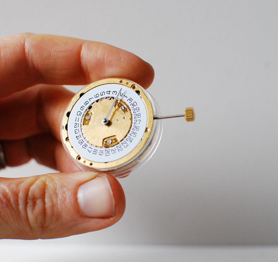 ETA QUARTZ MOVEMENT (251.272) – WITH STEM – UNTESTED