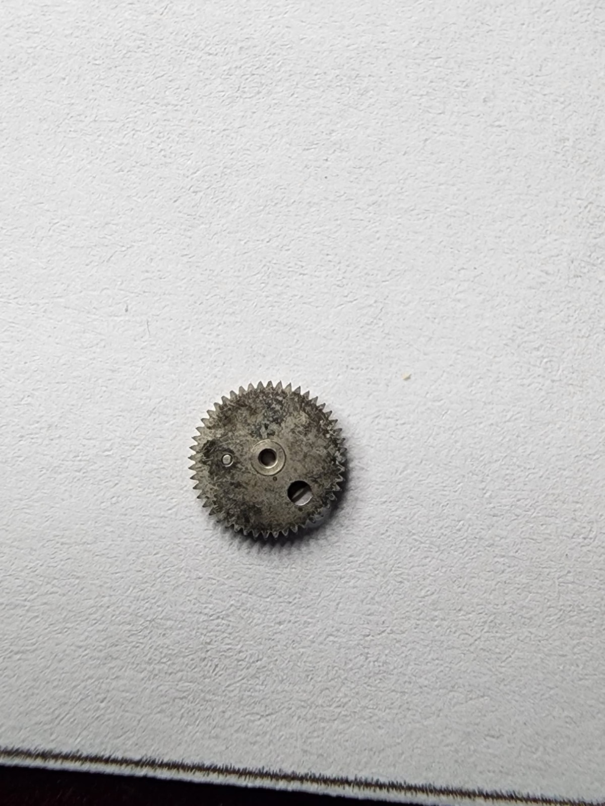 Vintage Bulova 11A0CD Watch Mainspring Barrel Gear Part #574 – Pre-owned