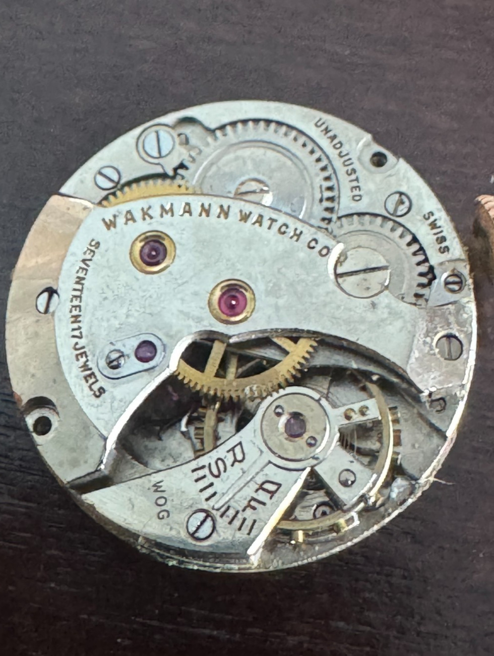 VINTAGE UNISEX 19.55MM WAKMANN WRISTWATCH MOVEMENT RUNS 17 JEWEL