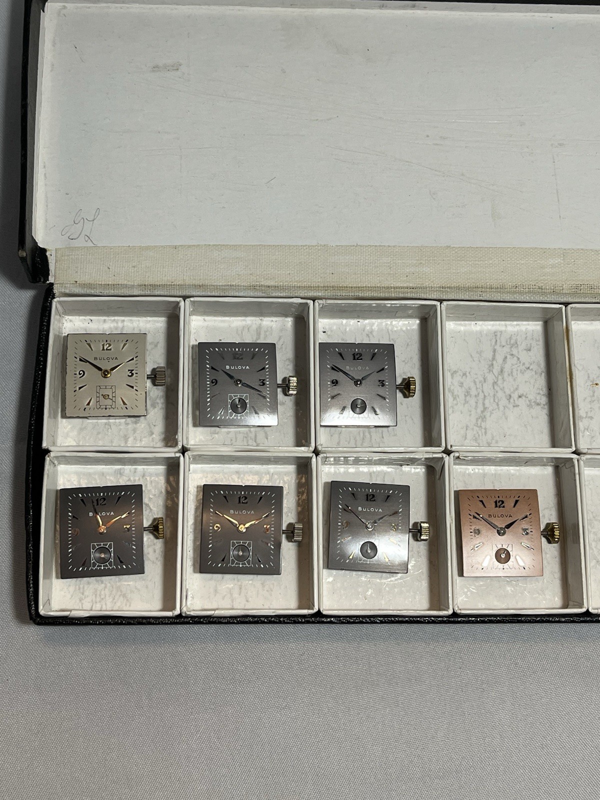 Bulova 8AE Movement, 21 Jewel, Manual Movement N.O.S. Not Running