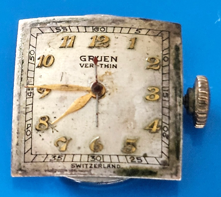 GRUEN VERI-THIN 15J Watch Movement (REMOVED FROM GOLD CASE/BALANCE RUNS) lot36