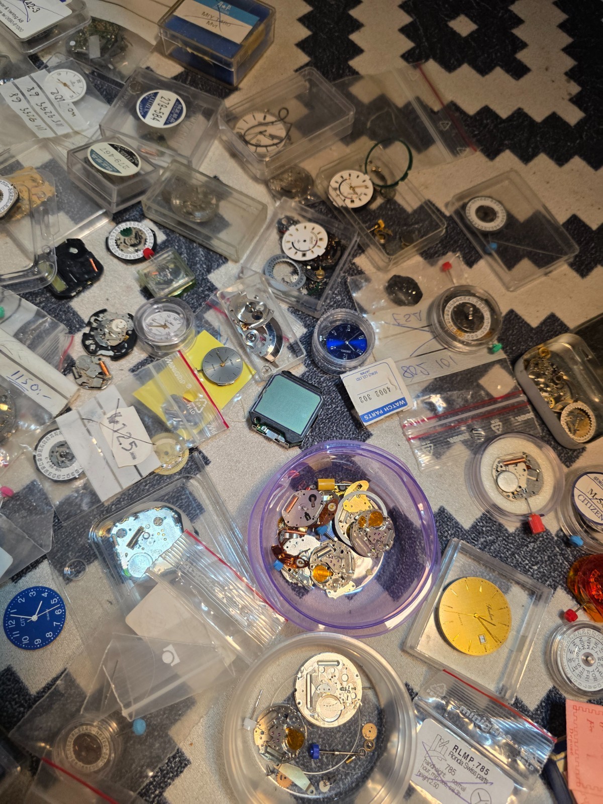 New and used Japanes watches movments and parts