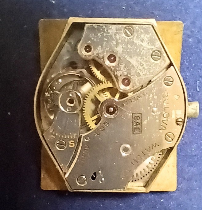 Old Working BULOVA Watch Movement 8AE 17 Jewel See Video