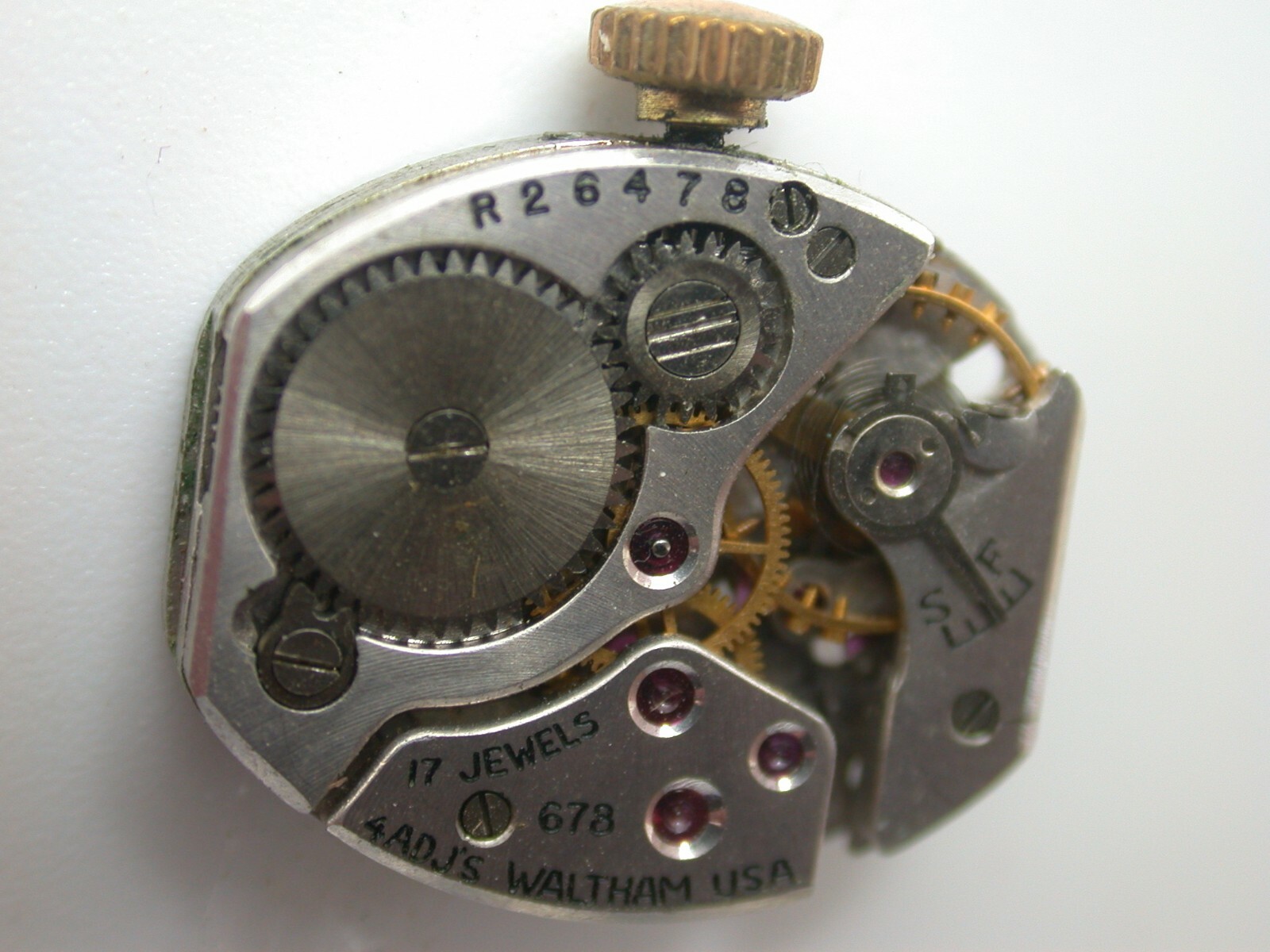 WATCHMAKERS – WALTHAM 678, 17 JEWEL MOVEMENT – VINTAGE PARTS – WWC8