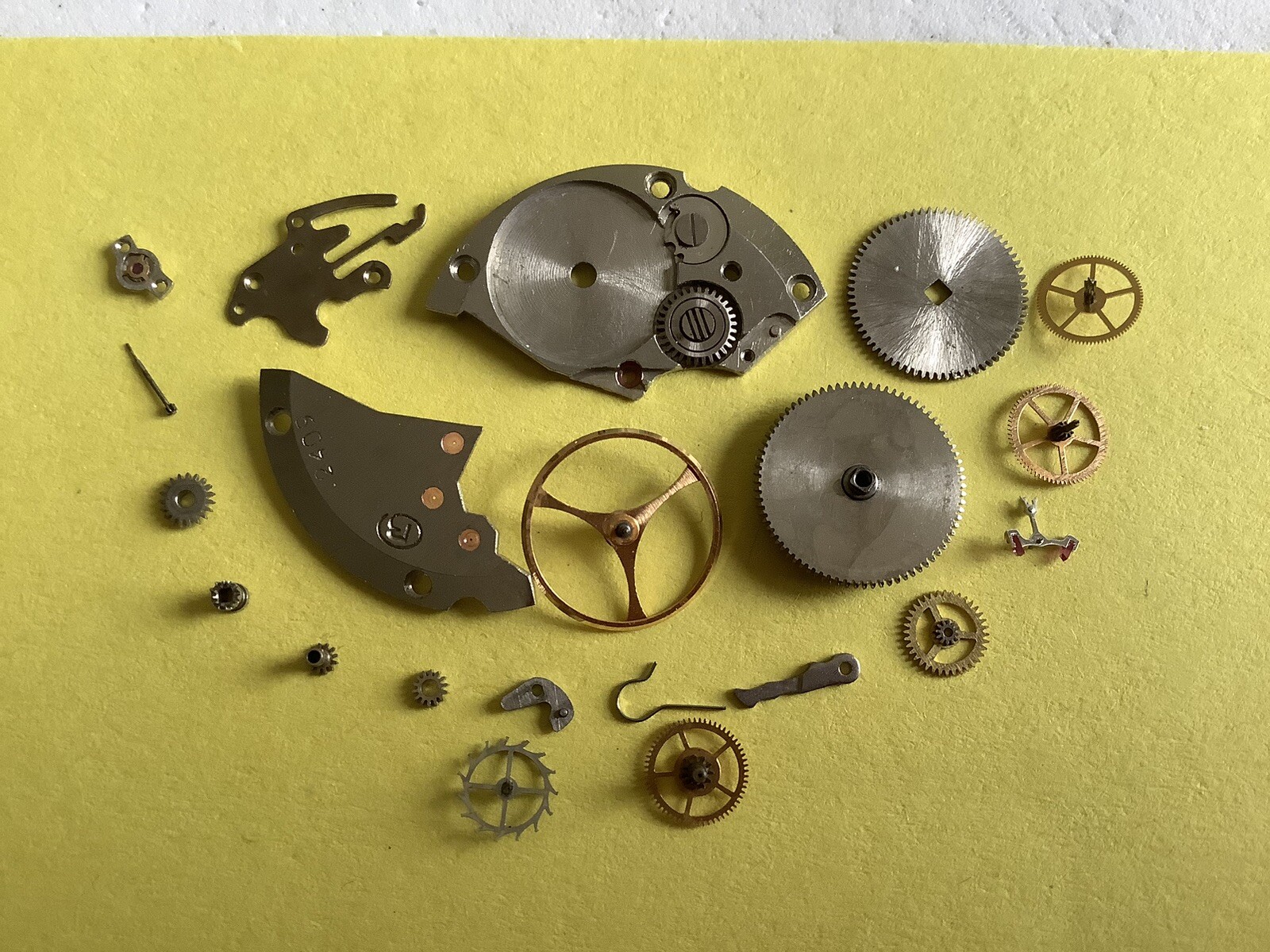SOVIET WATCH PARTS. WOSTOK 2409/2409A REPAIR PACK. 🟥SELECTION 1. With spring.