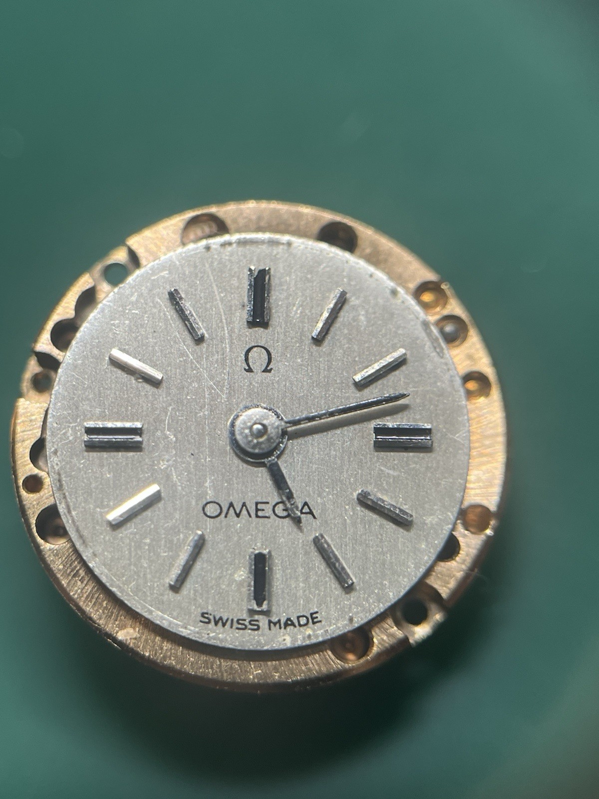RUNNING Omega Cal. 640 Back Winding Watch Movement 17j