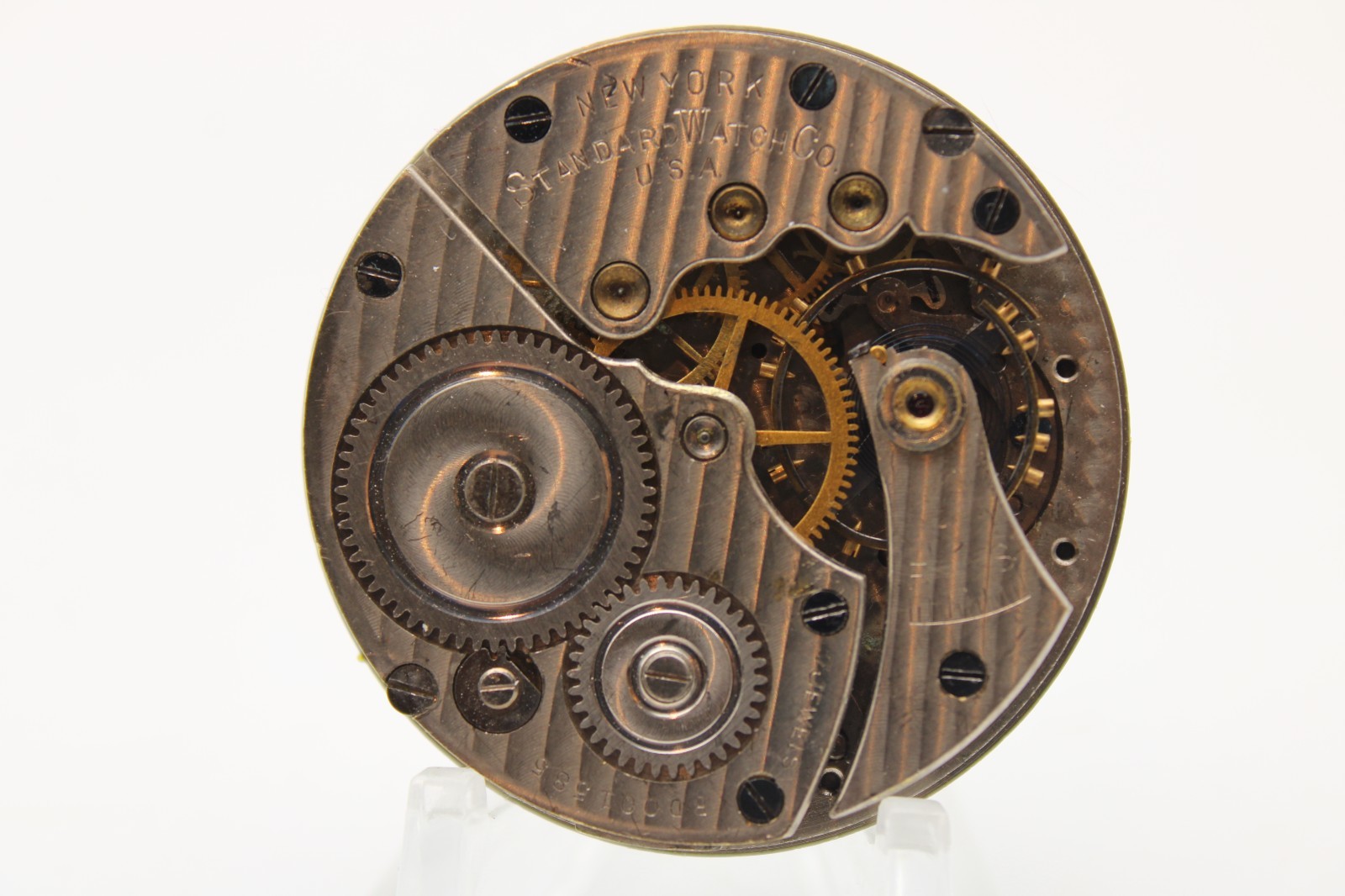 1909 NEW YORK STANDARD POCKET WATCH MOVEMENT BD001585 GRADE: 95 16s 7j (FG3)