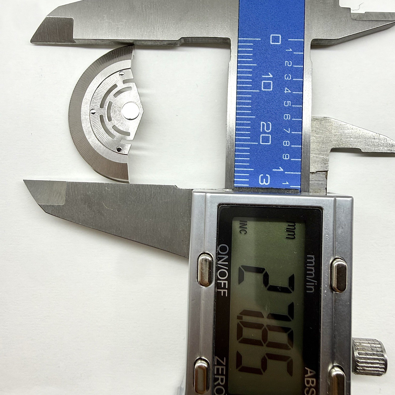 Rolex Oscillating Mass b3135-570-k1 cal. 3135 – oscillating weight – original