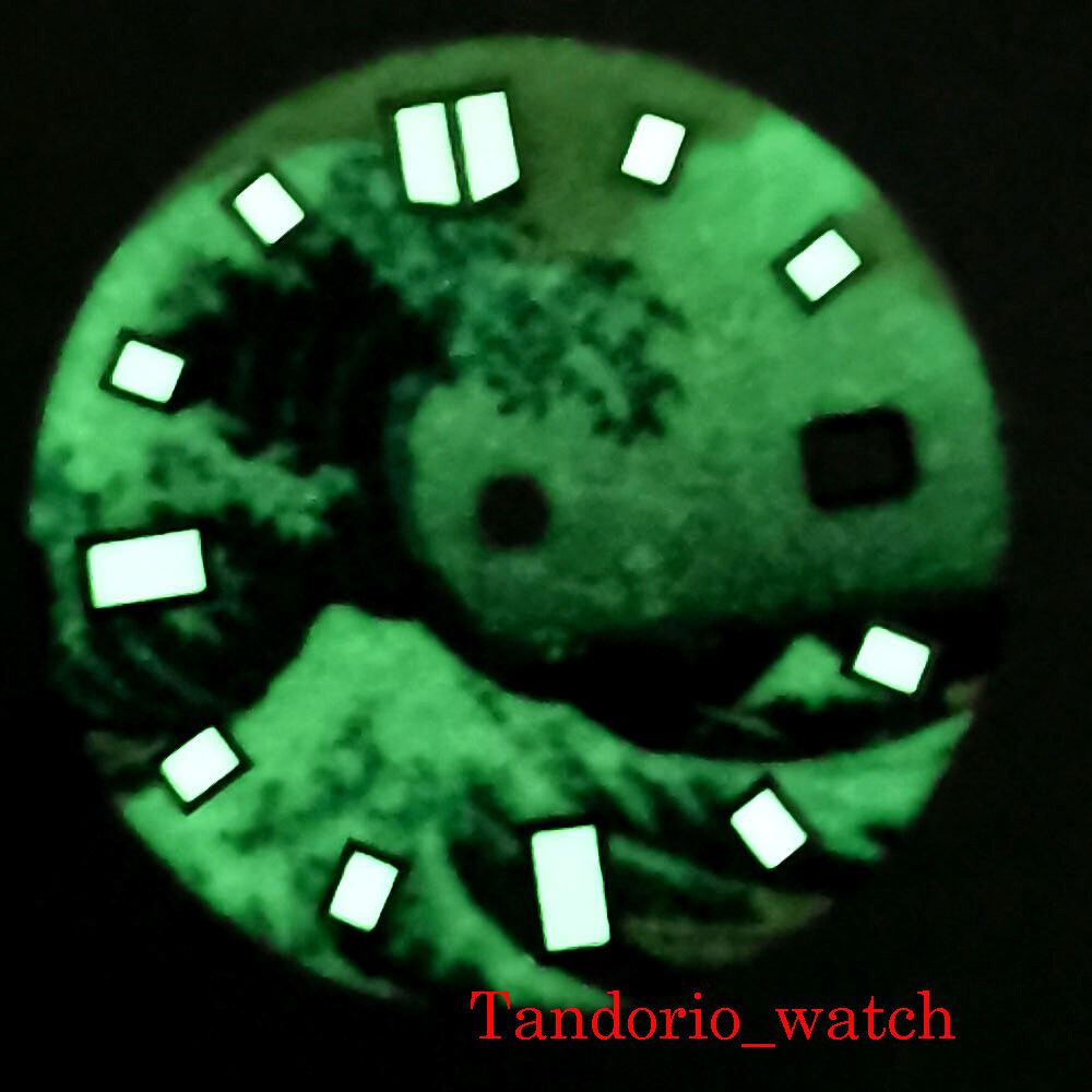 New 28.5mm luminous watch dial with date window fit miyota 8215 DG 2813 movement