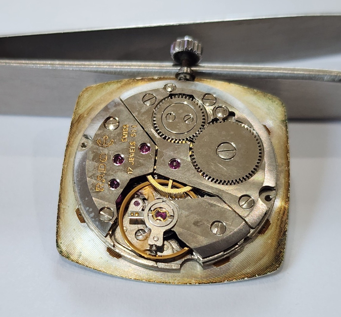Vintage Rado 511 ( cal. ETA / P7001 7001 Swiss Movement) running for Parts.