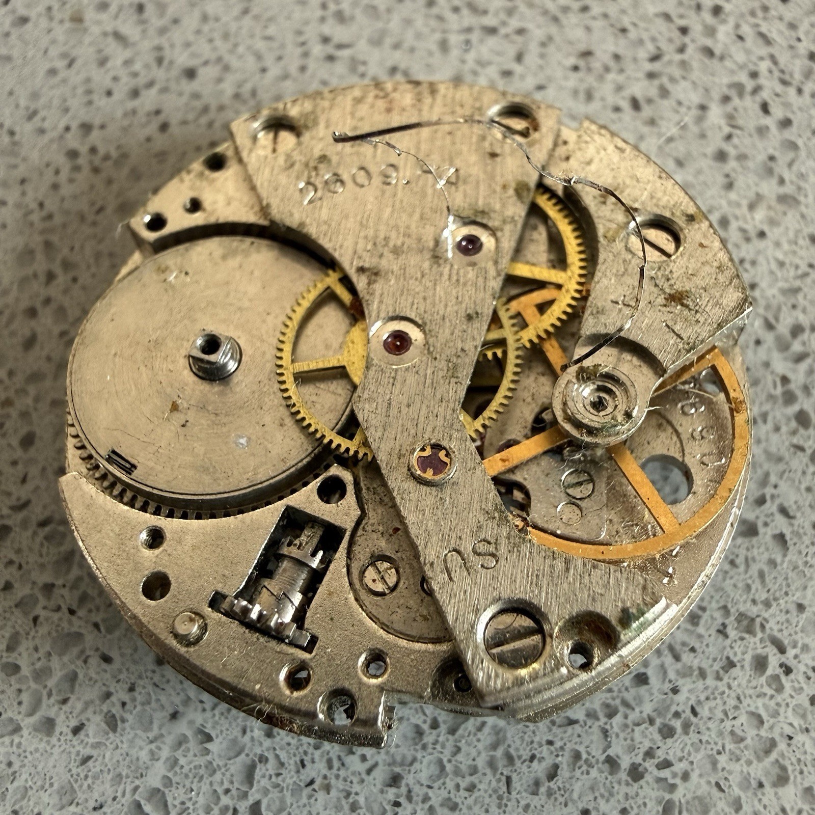 Vintage Soviet Raketa 2609.HA Watch Movement 26mm SU Spares Repair Broken Spring