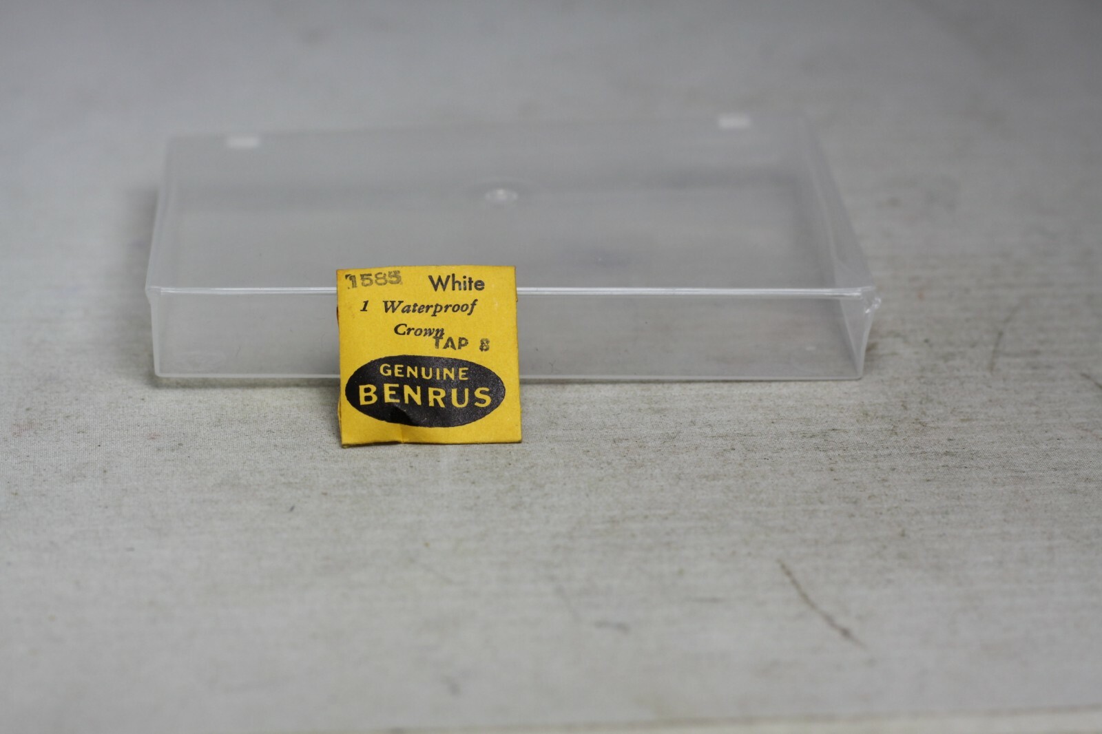 NOS Benrus WHITE Water-Resistant Crown #1585 –67