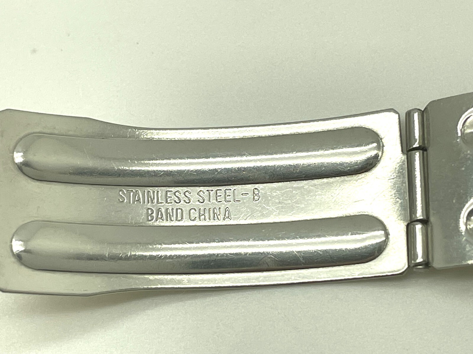 PRE-OWNED WATCH PARTS SEIKO BUCKLE 18MM MEN’S STAINLESS STEEL 439-18