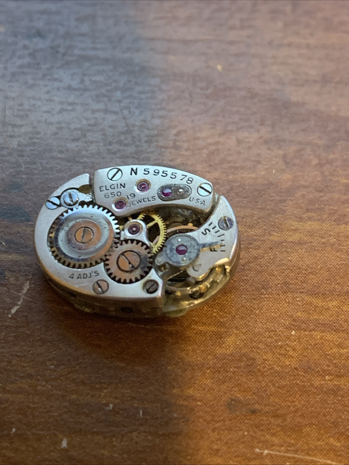 Elgin Ladies Watch Movement – Caliber 650 – 19 Jewels N595578 For Parts/repair