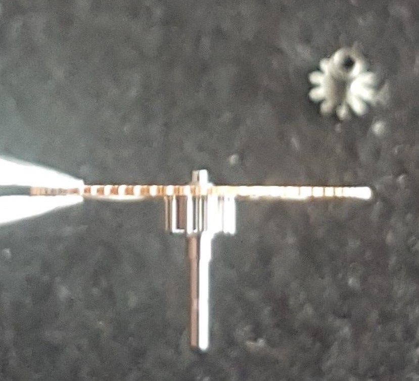 Omega Caliber 330 Part Number 1224 (Center Wheel with Canon Pinion)