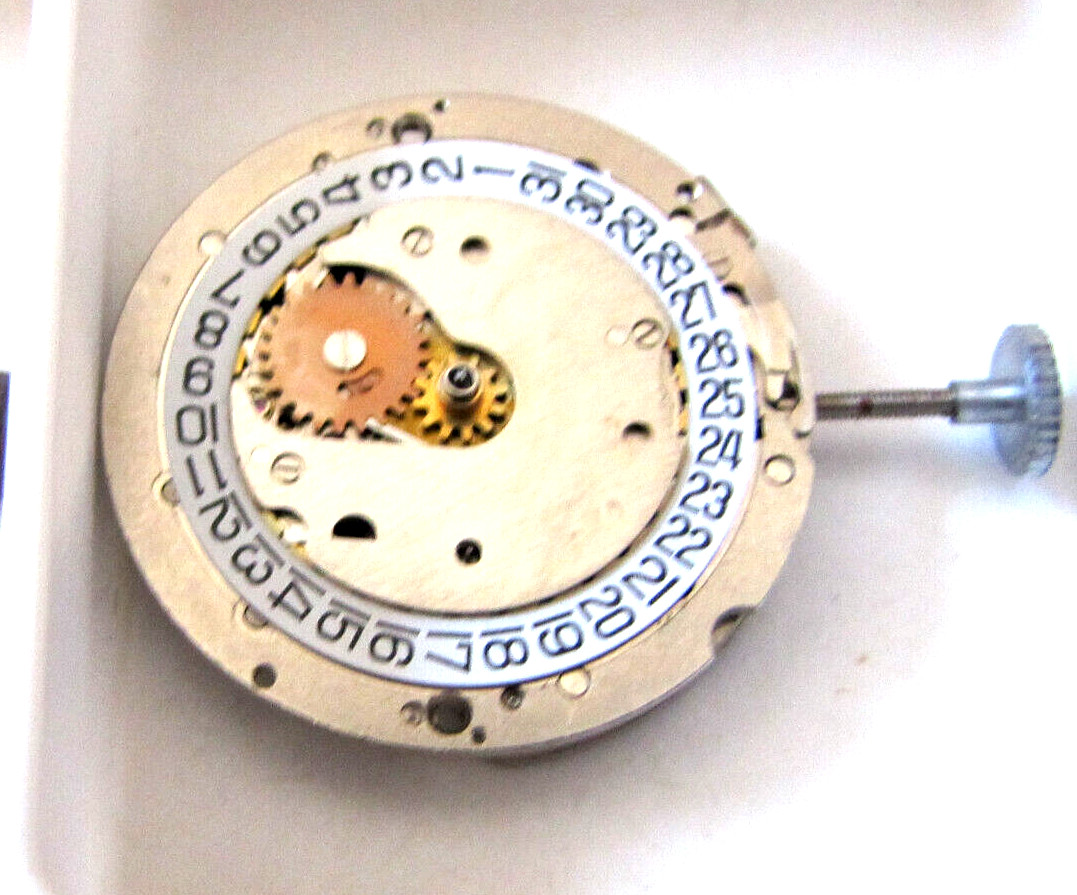 10 pieces Chronostop EB 8800 movement with flyback, small sec and date SwissMade