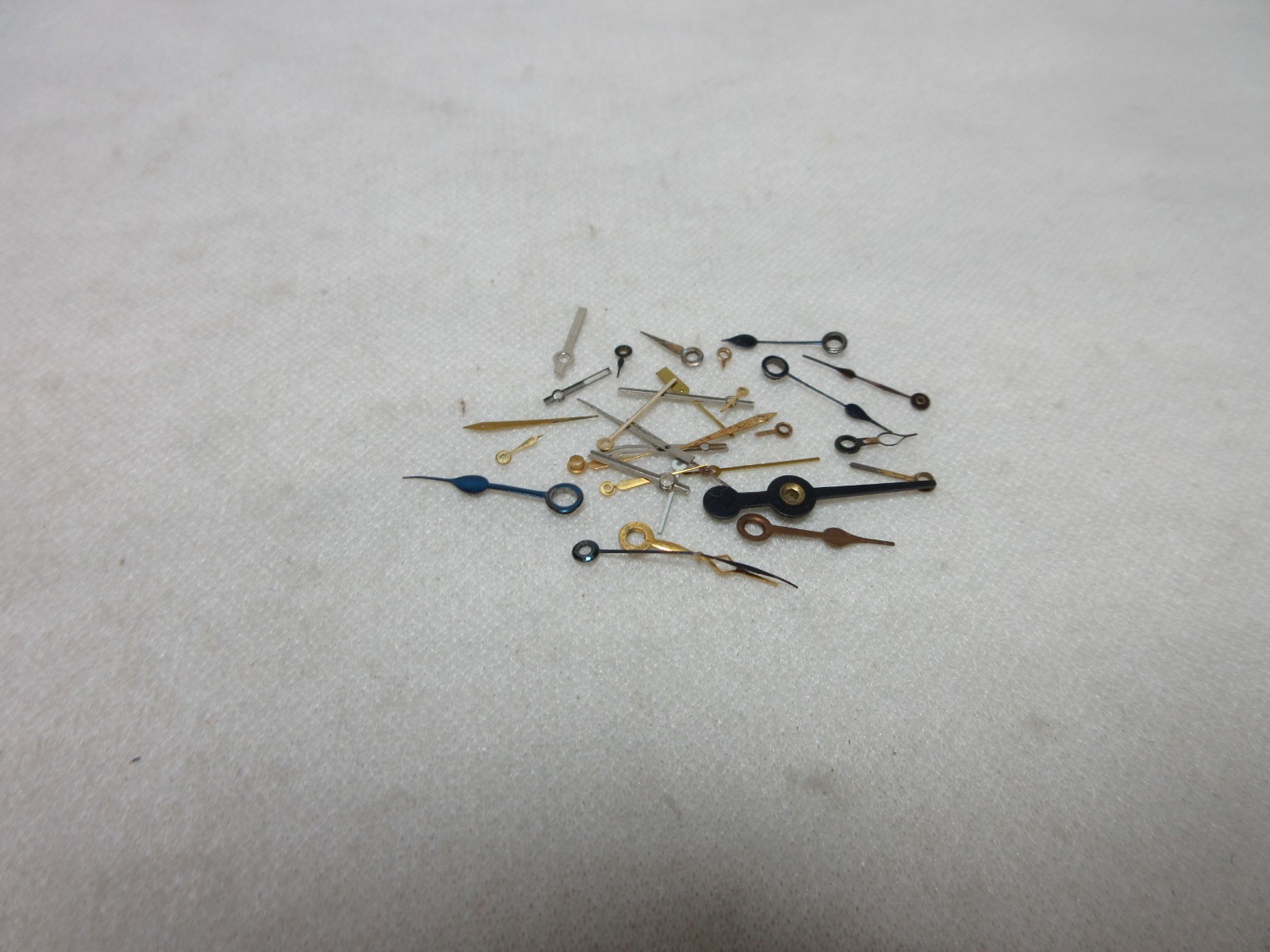 LOT OF 30 WATCH HANDS WATCHMAKER PARTS ASSORTED LOT POCKET / WRIST WATCH